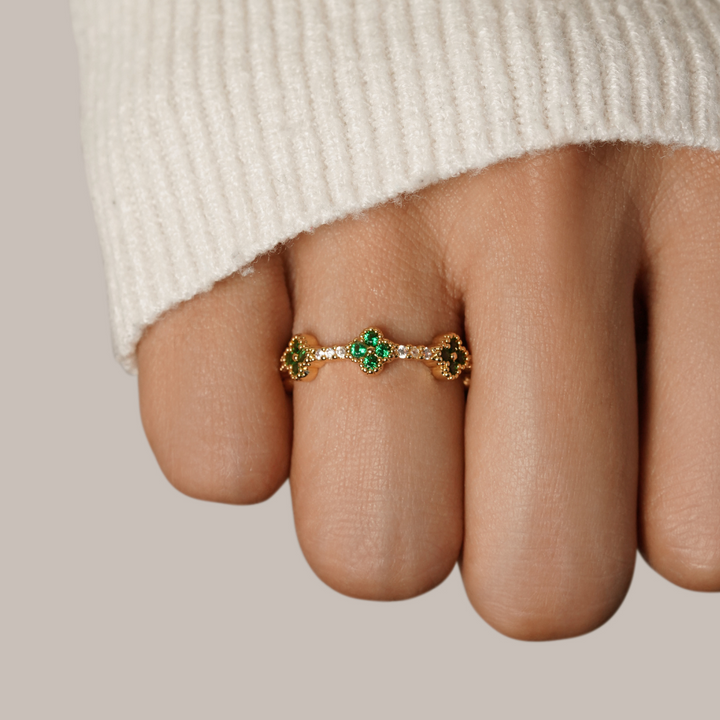 Four-Leaf Clover Crystal Ring - Symbol of Luck