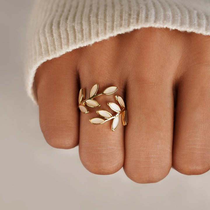 Goldblatt Ring - Serene Collection