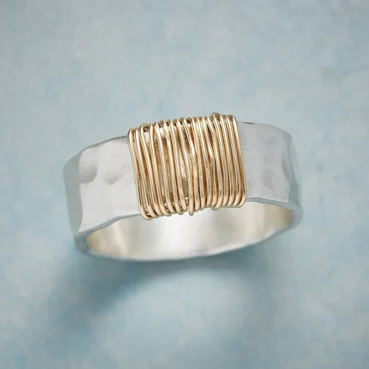 Vintage silver ring with gold filament