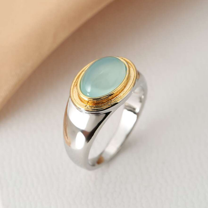Gabi - Retro Green Moonstone Ring