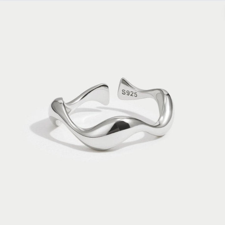Minimalist Waves Ring